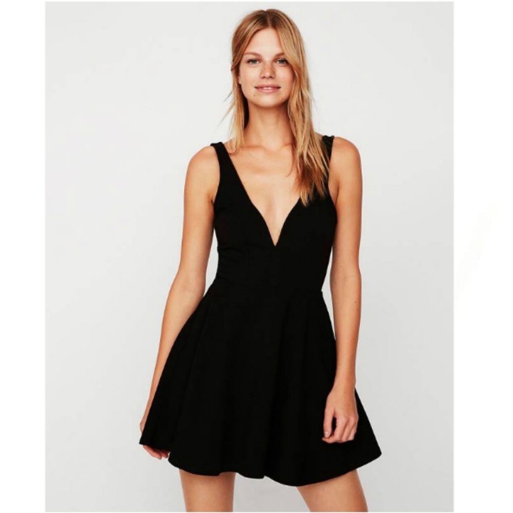 SOLD Express V Neck Fit Flare Skort Skater Dress - Picture 7 of 8